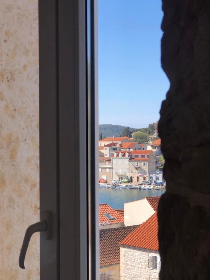 Appartement Palazzo Di Toma à Milna  Extérieur photo