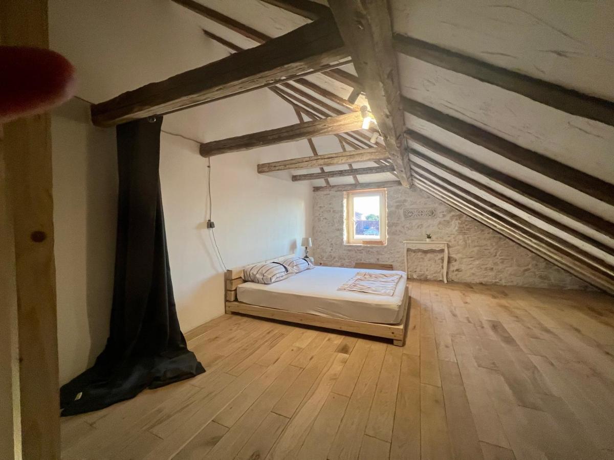 Appartement Palazzo Di Toma à Milna  Extérieur photo