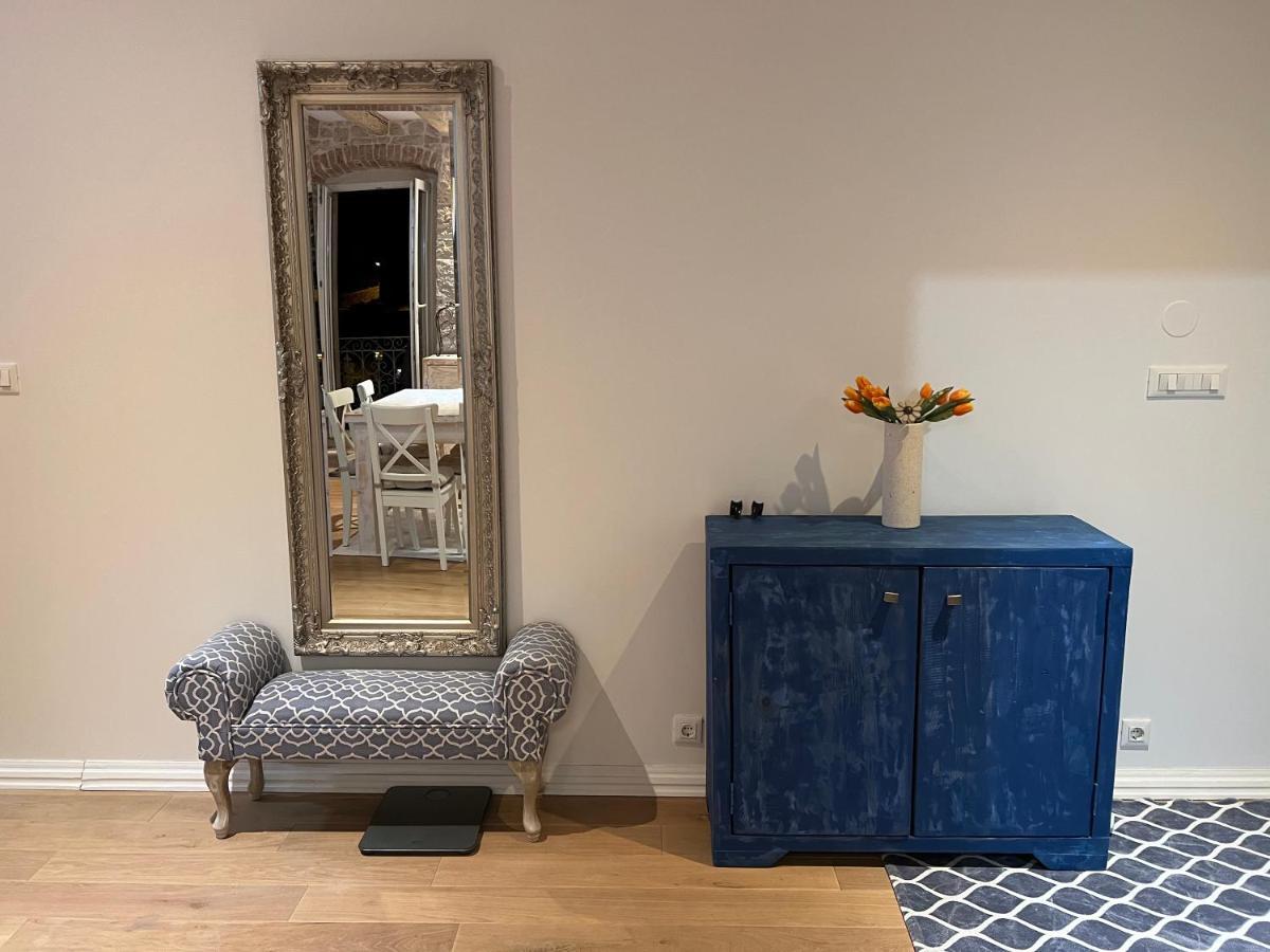 Appartement Palazzo Di Toma à Milna  Extérieur photo
